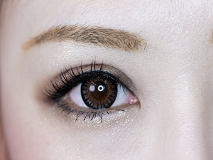 目ヂカラは綺麗な瞳から！ 今からでもできる、シミ、シワ、目の下のくまの対策！