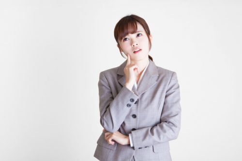 「水をかけられた」「土下座強要」 …内定辞退の学生へのこんな対応は法的に問題？