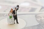 結婚前に夫が500万円も年収をサバ読み報告…離婚の理由として有効？