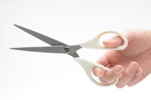 他人の髪を勝手に切る「髪切り魔」…これってどんな犯罪!?