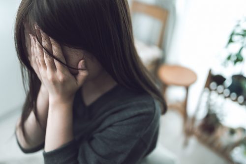 不倫発覚の渡辺謙…芸能人の場合は慰謝料は高くなる？