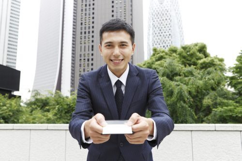 有名企業の社員を名乗り現金を騙し取り…どんな罪になる？