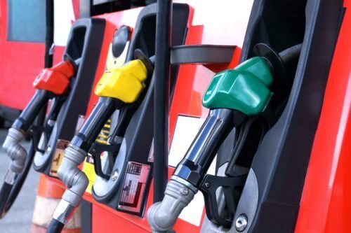 無人で給油を許可するセルフガソリンスタンド…引火事故が起きたらどんな罪に？