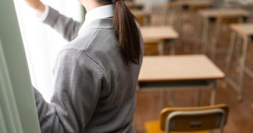 都立高校で導入されている「地毛証明書」の提出…法の専門家の見解は？