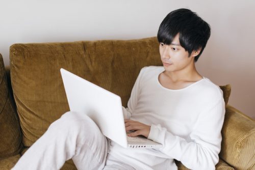 軽い気持ちでデマの情報をSNSに投稿…罪に問われることも