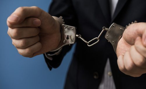 ときおり起こる「誤認逮捕」…被疑者にはどんな補償がある？