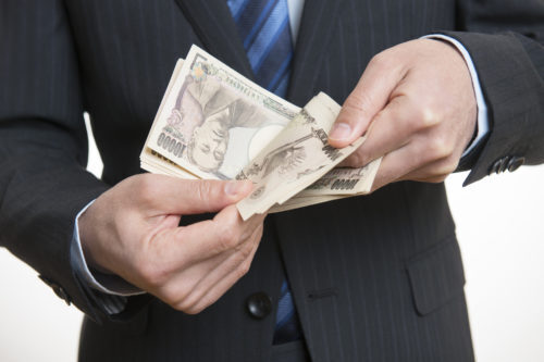 トランプ大統領に浮上の不倫相手への口止め料疑惑…日本で支払ったら罪になる？