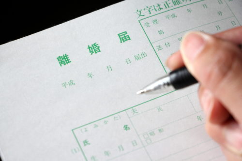 私の知らぬ間に離婚が成立していた！？ 元夫との壮絶法廷記①