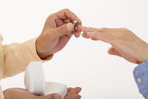 再婚したいのに子供に新妻を「財産目当て」と批判され猛反対！　解決方法を弁護士が解説！