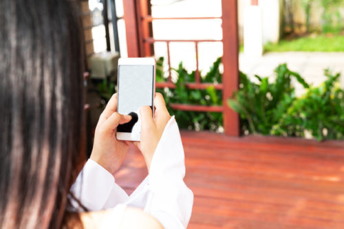 アプリで知り合った男性が「写真詐欺！交通費返せ！」と激怒。言う通りにしなきゃいけないの？