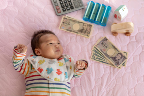 慰謝料を要求せずに離婚し、その後職を失った妻…元夫に支払いを求めることは可能？