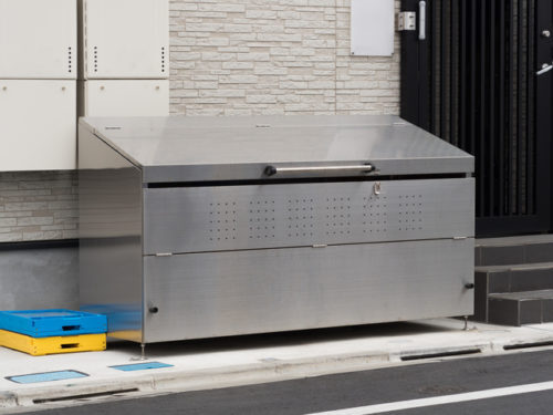 【弁護士が解説】住んでいないアパートのゴミ捨て場にゴミを捨てたら罪になる？