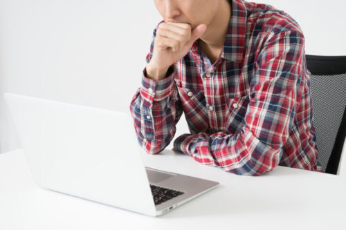 儲け話に乗り借金を抱えた大学生…絶望する彼を救う方法は？