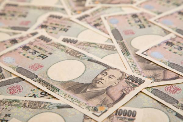 性に奔放な元嫁、養育費を支払っていたのは別の男の子供！　返還と慰謝料請求は可能？　