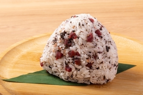 【産婦人科医監修】妊婦は梅干しを食べてもいい？一日何個までOK？妊娠中におすすめの梅干し、つわりや性別との関連性について