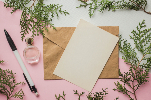 【相手別】ホワイトデーのメッセージ文例37選！もらって嬉しい一言&英文での書き方は？（日本語・英語）