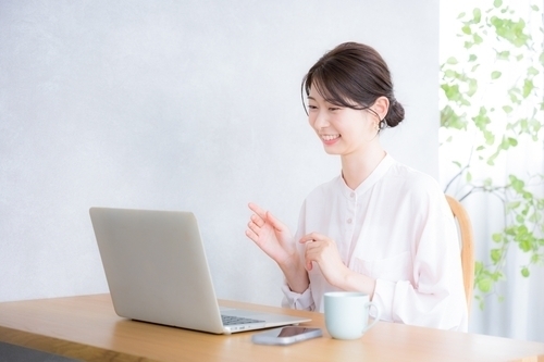 【2025年10月スタート】子どもが3歳を過ぎても安心！ワーママの働き方を支える新制度とは？