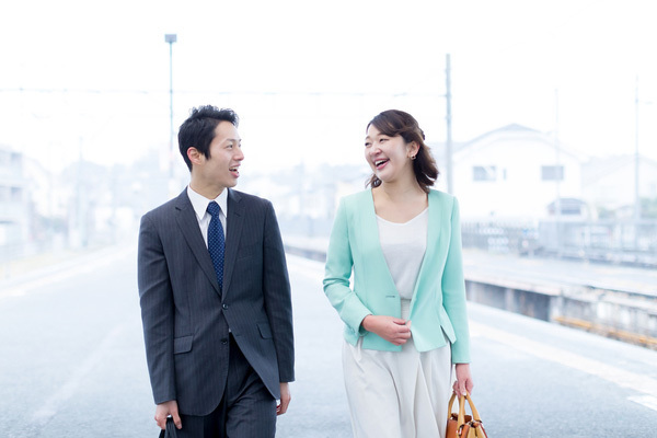 専業主婦？ それとも共働き？ 世の男性が考える理想の夫婦像とは？