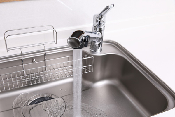 もしも流しが詰まったら！業者を呼ぶ前に試したい超簡単な３つの方法