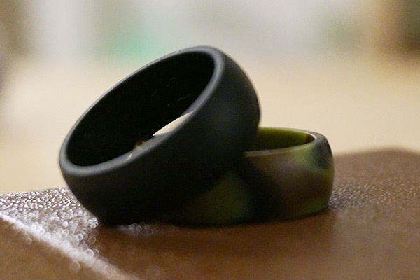 【約4割が紛失経験】結婚指輪を無くさないための工夫は“指輪をつけること”!?