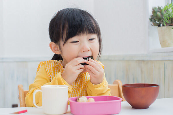 子どもの食事の栄養バランスを意識している人は○%！