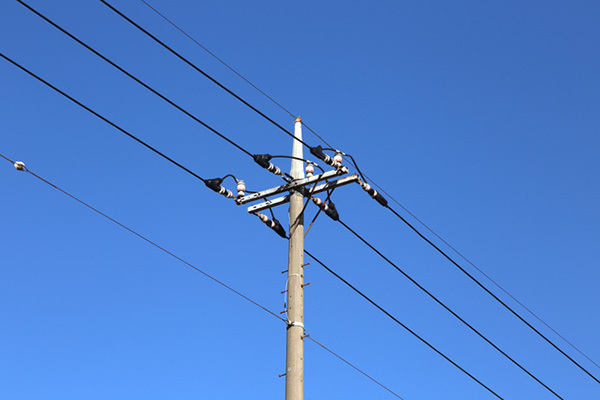 【ボール・凧・ラジコン】電線に引っかかったらどうする？