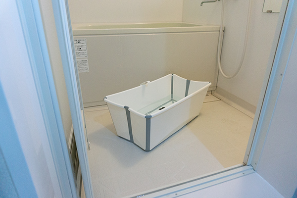 折りたたみ式が良い？エアー式が良い？おすすめベビーバスは？