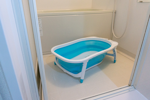 折りたたみ式が良い？エアー式が良い？おすすめベビーバスは？
