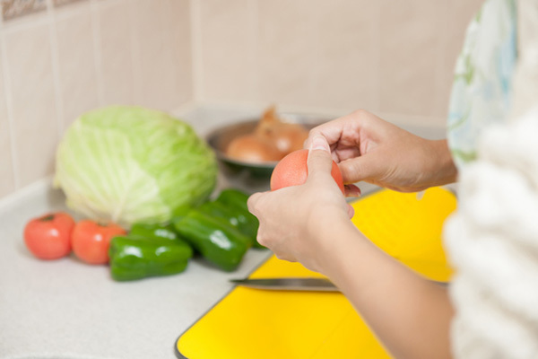 忙しいママ必見！ 下処理が面倒な野菜の時短テクとは？