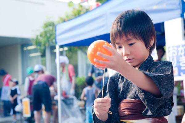 楽しいだけじゃない！　“子どもだけ”でお祭りに行く時の注意点