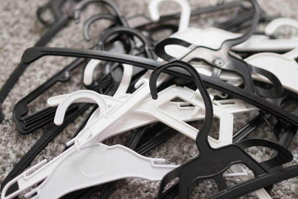 【捨てないで！】ハンガーの意外な活用法３選