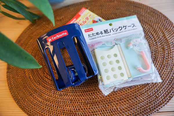 ダイソーのジュース用ホルダーはママのお助けアイテムだった!?