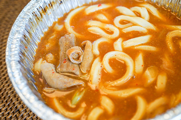 辛ウマ！ 「ナガラ×ローソン」のうどん入りホルモン鍋は絶対食べて！