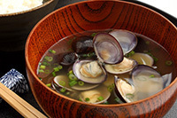 二日酔いにシジミ汁は期待薄？お酒にまつわる嘘・ホント