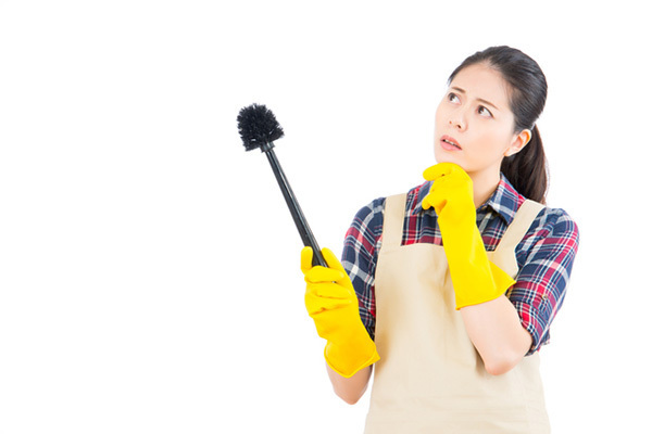 掃除のプロが教える！トイレのガンコな尿石 簡単にキレイにする方法