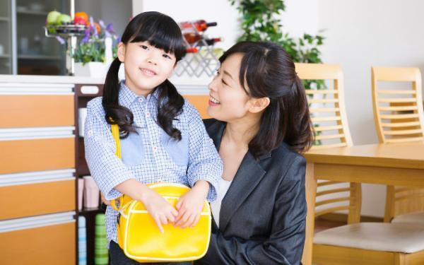 仕事と子育てが両立！働くママが手放せなくなるマザーズバッグのポイント