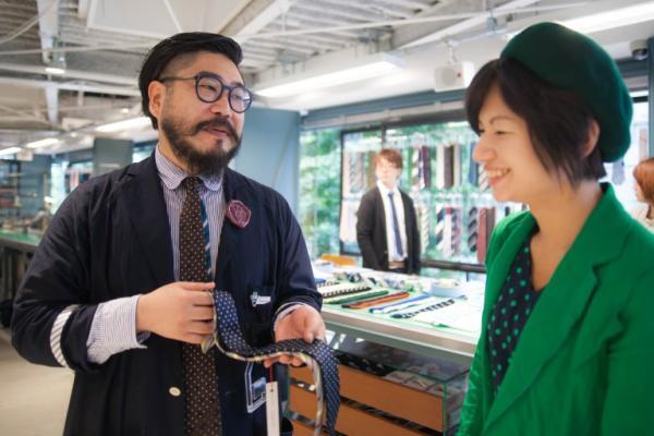 父の日のプレゼントにいつもと違ったネクタイはいかが?　前編