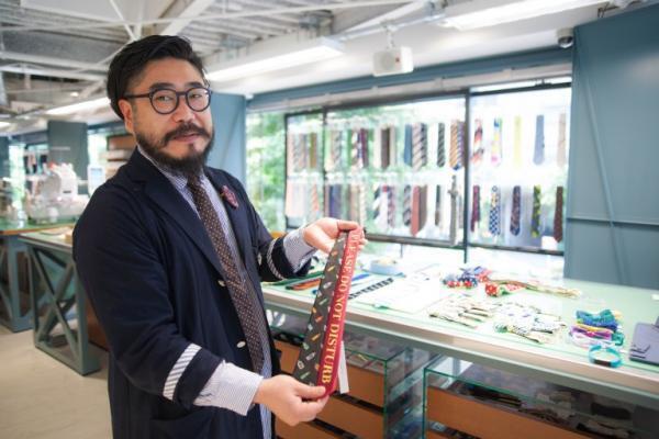 父の日のプレゼントにいつもと違ったネクタイはいかが?後編