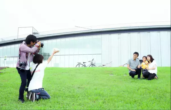 自然な家族の姿を写真に残しませんか?　出張撮影マッチングサービス“fotowa”