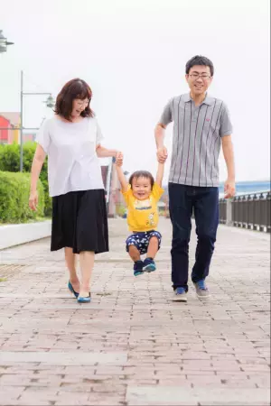 自然な家族の姿を写真に残しませんか?　出張撮影マッチングサービス“fotowa”