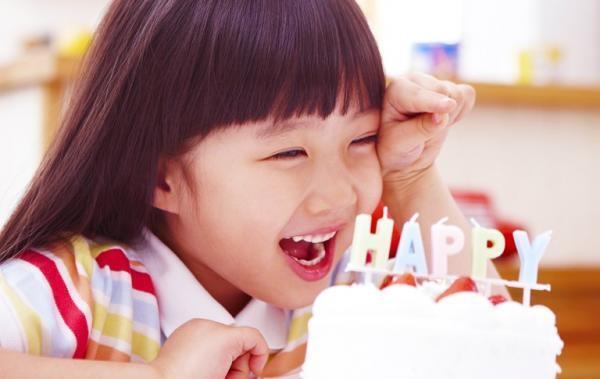 お誕生日は保育園に行くべき!?