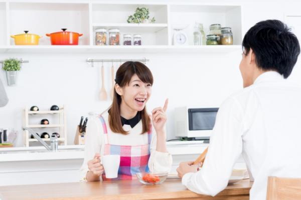 鍵は夫婦間の◯◯。家庭内で十分満たされるママと、外へ求め続けるママの違い。