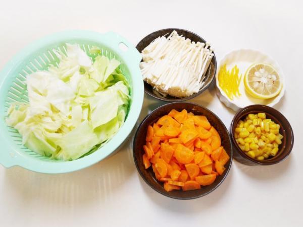 【風邪予防＋アンチエイジング】さっぱりコクウマ!　柚子香る鮭のちゃんちゃん蒸し