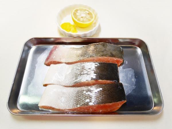 【風邪予防＋アンチエイジング】さっぱりコクウマ!　柚子香る鮭のちゃんちゃん蒸し