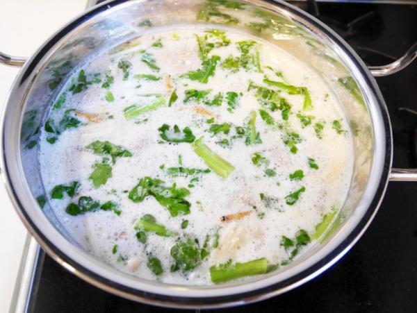 【風邪予防＆症状改善に】餃子の皮で、包まないエスニック風ワンタンスープ