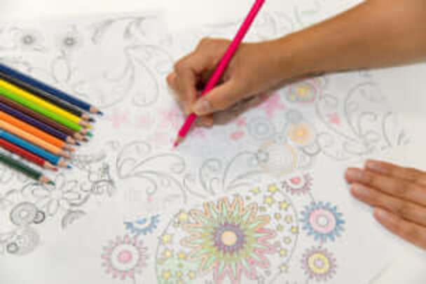 100均で始める大人の塗り絵 ダイソー セリア キャンドゥのおすすめ7選 18年5月28日 ウーマンエキサイト 1 5 100均で始める大人の塗り絵 ダイソー セリア キャンドゥのおすすめ7選 18年5月28日 ウーマンエキサイト 1 5