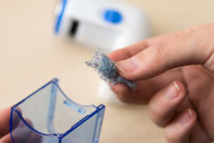 【素材別】毛玉取りのコツ!　毛玉の原因と予防するための日頃のケアとは