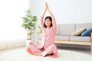 マタニティヨガを始めるためにオススメな本・DVDと選び方