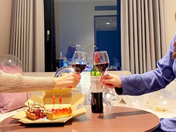 大阪でもホカンス！最旬の穴場スポット曽根崎エリアでバカンス気分を満喫！