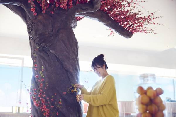 【リゾナーレ熱海】「あたみ梅カフェ」登場！～ホテル最上階カフェスペースで“梅ジュースの出る木”や“ジェラートプレート”を楽しむ～｜期間：2022年1月6日～3月11日